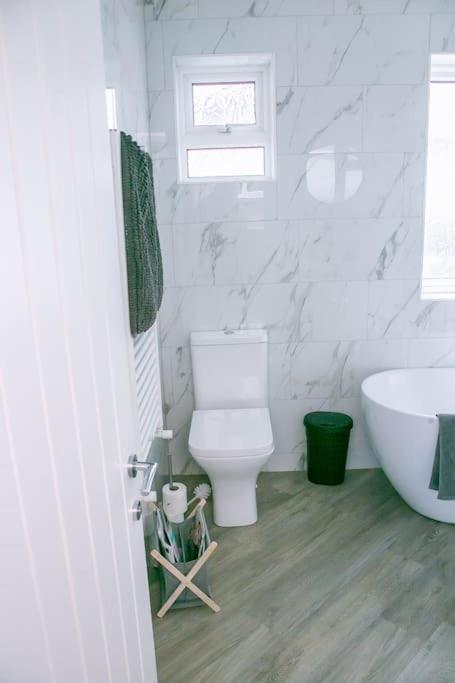 Coastal Haven In Leigh-On-Sea Apartment Southend-on-Sea Exterior foto