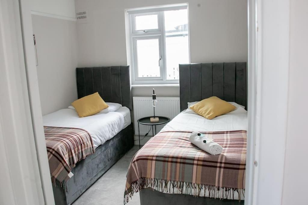 Coastal Haven In Leigh-On-Sea Apartment Southend-on-Sea Exterior foto