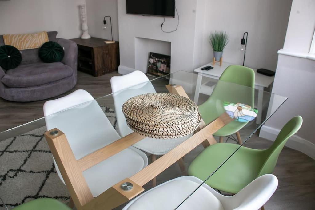 Coastal Haven In Leigh-On-Sea Apartment Southend-on-Sea Exterior foto